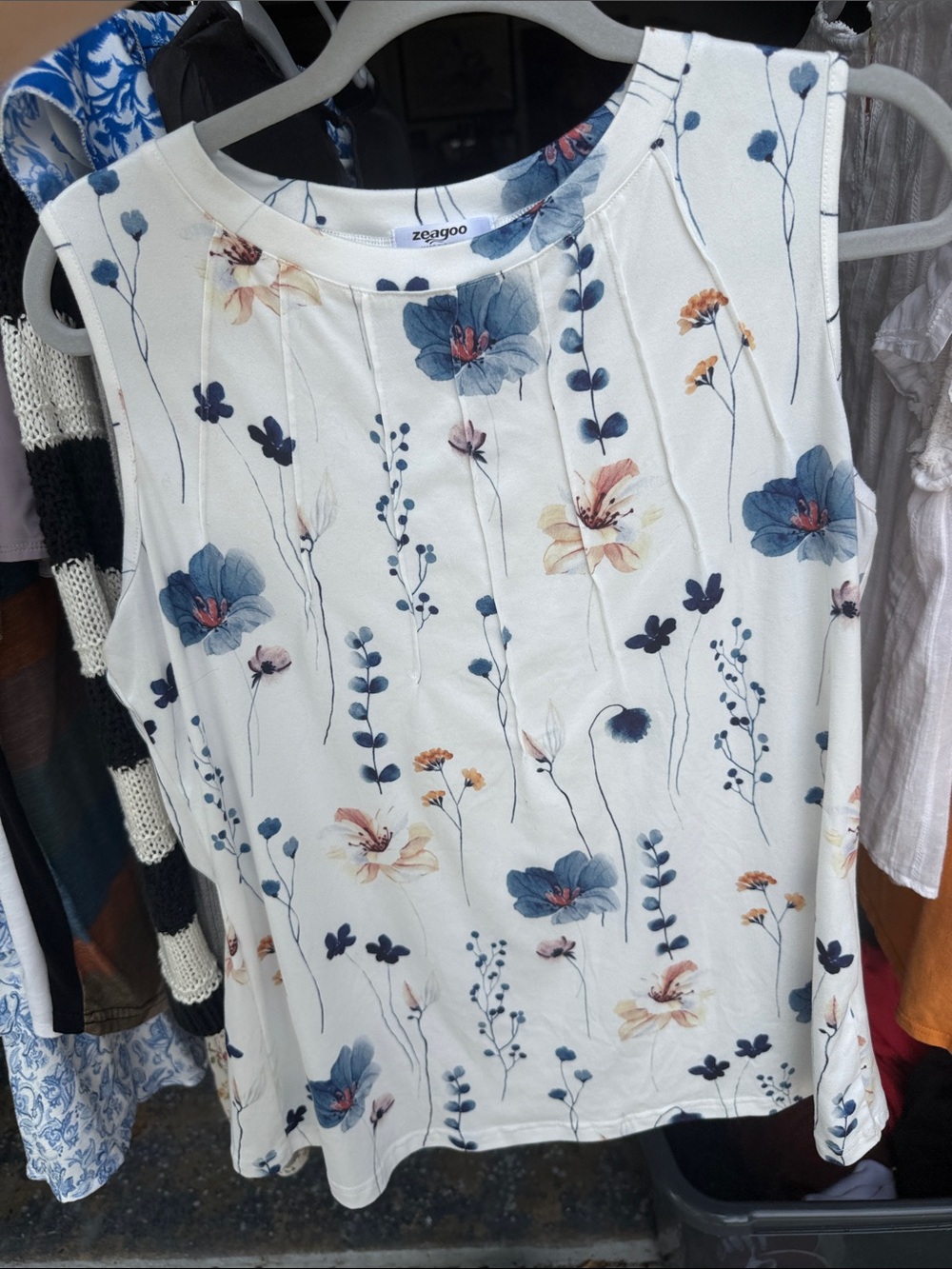 zeagoo White Floral Tank Top with Blue and Peach Blooms